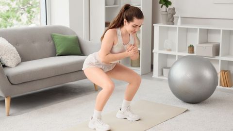 Goblet Squat Nedir? Faydaları ve Evde Uygulama Rehberi