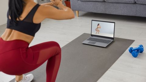 Squat Nasıl Yapılır? Doğru Squat Tekniği ve En Etkili Faydaları Squat Nasıl Yapılır? Doğru Squat Tekniği ve En Etkili Faydaları