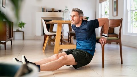 Evde Triceps Hareketleri: Güçlü ve Sıkı Kollar İçin 7 Etkili Egzersiz