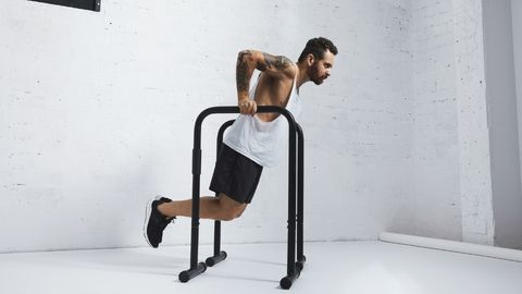 Dips Hareketi Nasıl Yapılır? Hangi Kasları Çalıştırır?